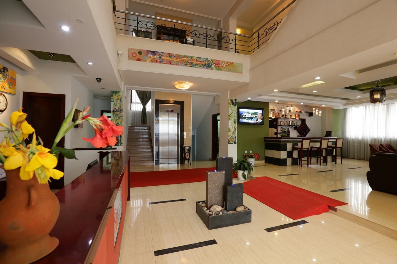 Rahnile Hotel Baher Dar Extérieur photo